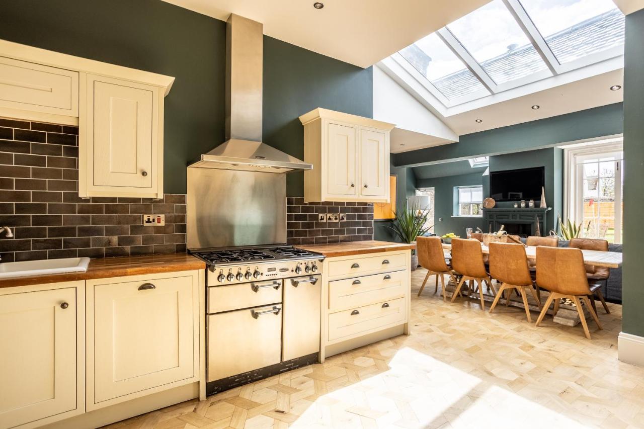 No1 Apartments & Bedrooms St Andrews - St Mary'S ภายนอก รูปภาพ